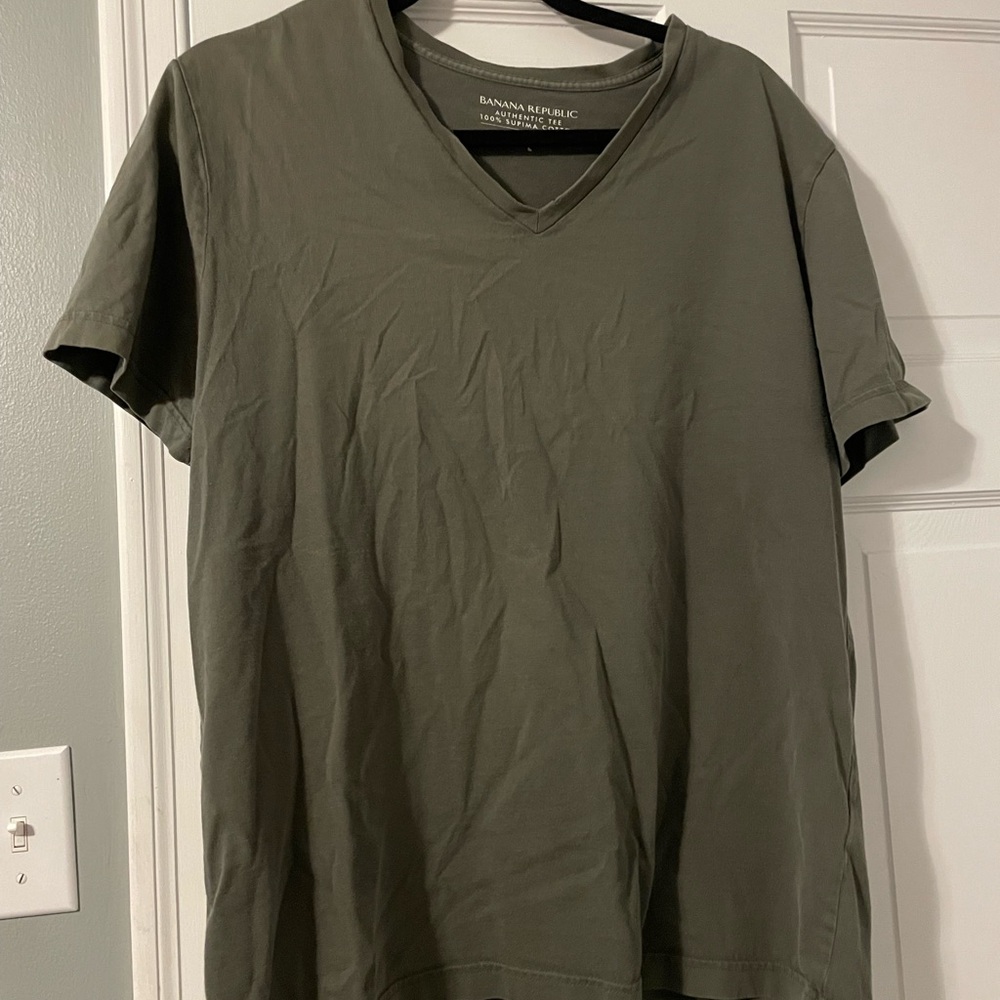Hunter Green Banana Republic - Size Large Authentic Tee